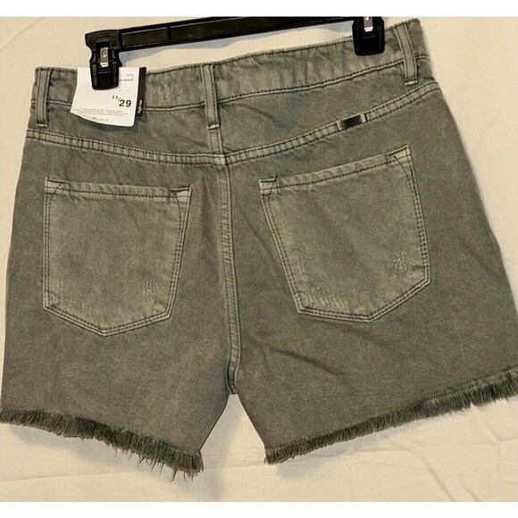 NWT KanCan Olive Green Mini High Rise Cutoff Shorts Size-11/29 - Picture 8 of 13